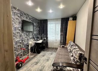 Продаю 2-ком. квартиру, 51.5 м2, Чебаркуль, улица Ленина, 39А