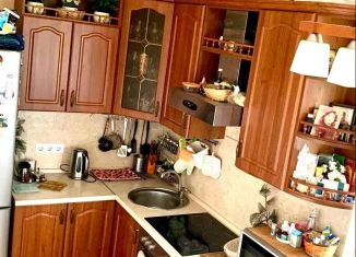 Продам 1-ком. квартиру, 45 м2, Ростов-на-Дону, Тракторная улица, 48