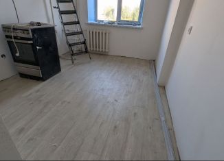 Продаю 1-ком. квартиру, 41 м2, Туймазы, улица 70 лет Октября, 1