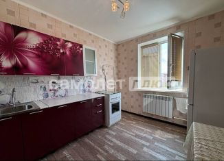 Продам 2-комнатную квартиру, 50.1 м2, Октябрьский, 34-й микрорайон, 22