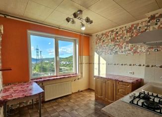 Двухкомнатная квартира на продажу, 46.2 м2, Мурманск, улица Адмирала Флота Лобова