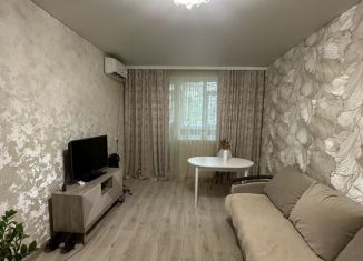 Продается 2-комнатная квартира, 45 м2, Старый Оскол, микрорайон Рудничный, 4