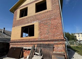 Продается дом, 180 м2, село Новолуговое, Советская улица