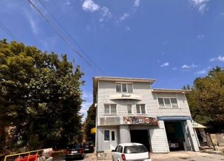 Продам помещение свободного назначения, 306 м2, Белогорск, Нижнегорская улица, 53А