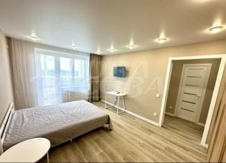 Продажа 1-ком. квартиры, 40 м2, Тюмень, ЖК Пятый квартал, улица Монтажников, 42Б