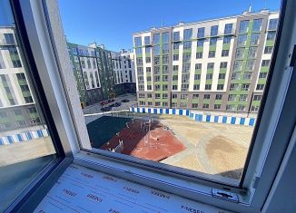 Продам четырехкомнатную квартиру, 107.6 м2, Калининград, Коммунистическая улица, 127к3