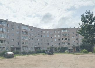 Продается 2-комнатная квартира, 50.6 м2, Боровичи, Сушанская улица, 2А