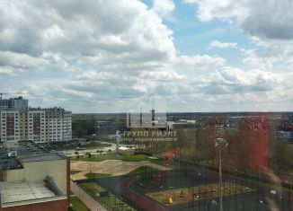 Продаю 1-ком. квартиру, 42 м2, Калининград, улица Аксакова, 116