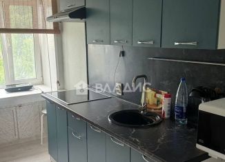 Сдам в аренду двухкомнатную квартиру, 52 м2, Тобольск, Первомайская улица, 14А