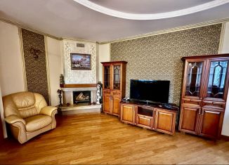 Сдается в аренду 4-ком. квартира, 170 м2, Татарстан, улица Тельмана, 15