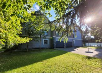 Продается дом, 505 м2, посёлок городского типа Загорянский, Пионерская улица, 1А