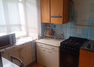 Сдача в аренду 2-ком. квартиры, 42 м2, Люберцы, улица С.П. Попова, 16