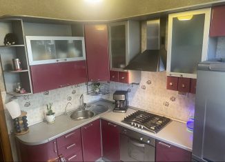 Сдаю в аренду двухкомнатную квартиру, 62 м2, Санкт-Петербург, проспект Стачек, 150