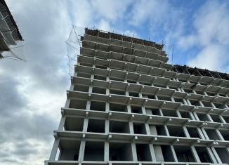 Продам 2-ком. квартиру, 72 м2, Дагестан, Майская улица, 32