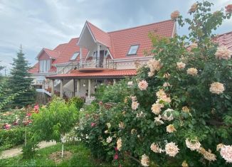 Продам дом, 191 м2, село Орлиное, улица Амет-Хана Султана, 4