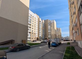 Продается 2-комнатная квартира, 53 м2, Саратов, улица имени Николая Чихарева, 10, ЖК Радуга