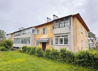 Продаю двухкомнатную квартиру, 43.2 м2, поселок Бавлены, Больничный переулок, 3