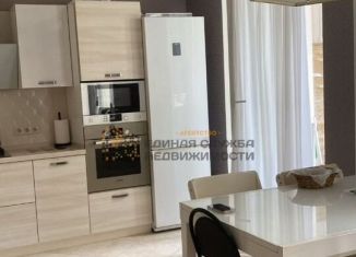 Сдается в аренду трехкомнатная квартира, 90 м2, Республика Башкортостан, улица Софьи Перовской, 44/2