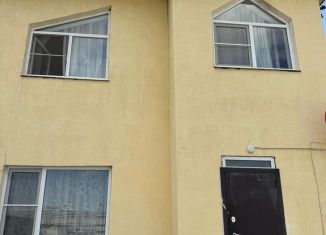 Сдается в аренду дом, 140 м2, Краснодар, улица имени Атамана Н.И. Евдокимова, 45