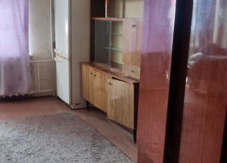 Однокомнатная квартира на продажу, 32 м2, Асбест, улица Ладыженского, 15