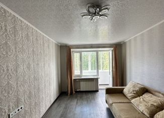 Продается однокомнатная квартира, 31 м2, Серов, улица Рабочей Молодёжи, 3