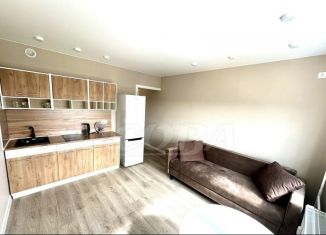 Продам 1-ком. квартиру, 40 м2, Тюмень, улица Монтажников, 42Б, ЖК Пятый квартал