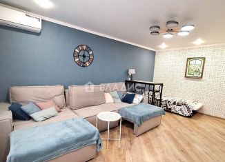 Продам трехкомнатную квартиру, 80.9 м2, Ейск, Красная улица, 66/7