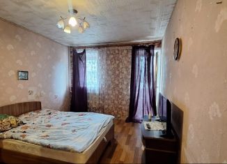 Продажа 1-ком. квартиры, 32 м2, поселок городского типа Емельяново, Молодёжная улица, 5