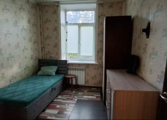 Сдам однокомнатную квартиру, 60 м2, Луга, территория Луга-3, 8/12