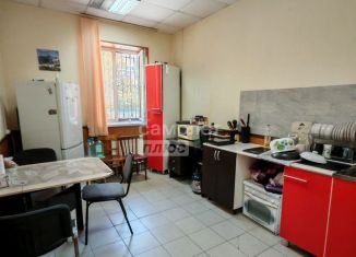 Продаю двухкомнатную квартиру, 72 м2, Горячий Ключ, улица Ленина, 234В/2