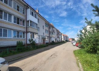 Продается 2-ком. квартира, 46 м2, Тутаев, Комсомольская улица, 134Б