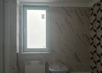 Продам 2-ком. квартиру, 55 м2, посёлок Стрельна, улица Ленина, 8