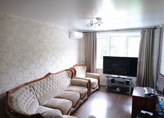 Продаю 3-комнатную квартиру, 58 м2, Новокузнецк, улица Тольятти, 46