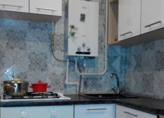 Продам 2-ком. квартиру, 45 м2, Таганрог, улица Седова, 12