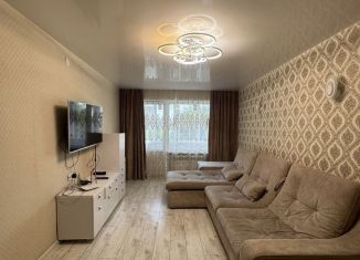 Сдается в аренду двухкомнатная квартира, 49 м2, Бузулук, 4-й микрорайон, 2