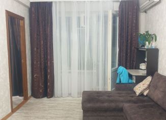 Продаю трехкомнатную квартиру, 48 м2, Пятигорск, улица Аллея Строителей, 10к2