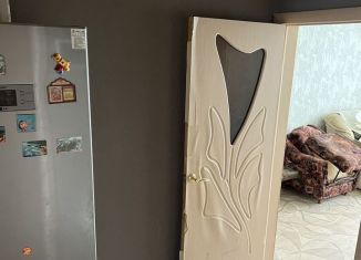 Продам двухкомнатную квартиру, 44 м2, Магнитогорск, улица Лазника, 30