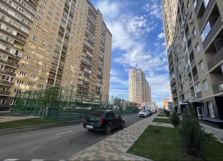 Продам 2-ком. квартиру, 49.5 м2, Краснодар, улица Петра Метальникова, 36, ЖК Лучший