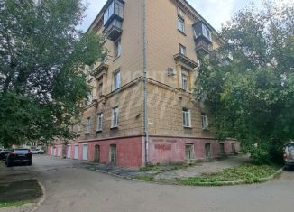 Трехкомнатная квартира на продажу, 82.1 м2, Магнитогорск, улица Строителей, 43/1