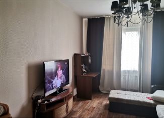 Продаю 3-ком. квартиру, 81 м2, посёлок городского типа Яблоновский, Солнечная улица