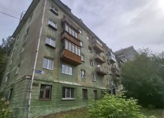 Продам 2-ком. квартиру, 41.9 м2, Новоуральск, Театральный проезд, 2