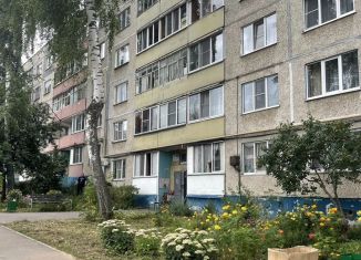 Продаю 1-комнатную квартиру, 36 м2, Чебоксары, улица Эльгера, 8, Московский район