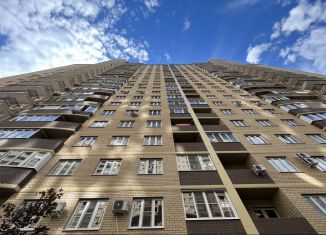 Продажа 2-комнатной квартиры, 50 м2, Краснодар, улица Петра Метальникова, 36, ЖК Лучший