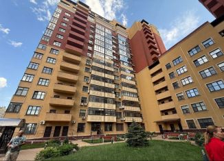 Продажа 4-ком. квартиры, 100 м2, Ростов-на-Дону, улица Максима Горького, 240