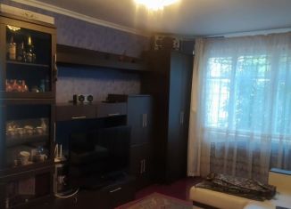 Продажа трехкомнатной квартиры, 60 м2, Старый Оскол, Комсомольский проспект, 3