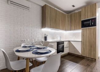 Продаю 2-ком. квартиру, 62 м2, Сочи, Первомайская улица, 1, микрорайон Центральный