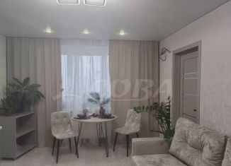 Продаю 3-ком. квартиру, 60 м2, Тюмень, ЖК Пятый квартал, улица Монтажников, 42А