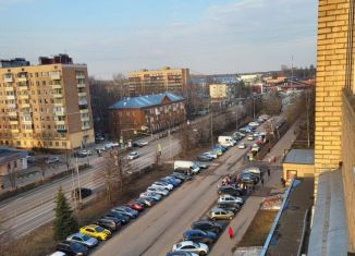 Продается 3-ком. квартира, 64 м2, Лобня, улица Ленина, 19к1