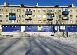 Продам торговую площадь, 860 м2, поселок городского типа Кокуй, Комсомольская улица, 16