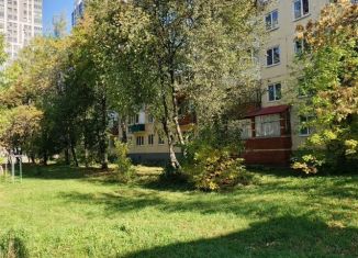 Продам трехкомнатную квартиру, 57 м2, Республика Башкортостан, улица Шафиева, 10